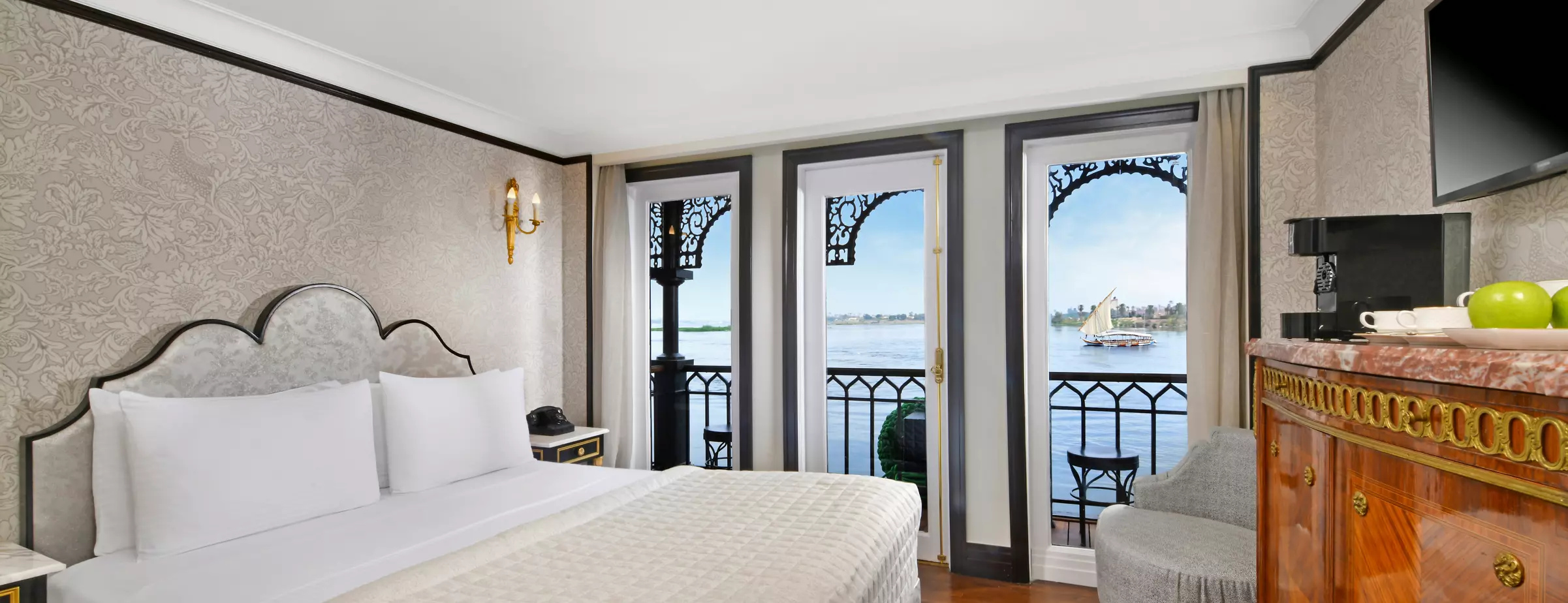 Cabin aboard the Mövenpick SS Misr Nile cruise
